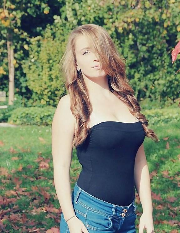 25P German Teen Girls
