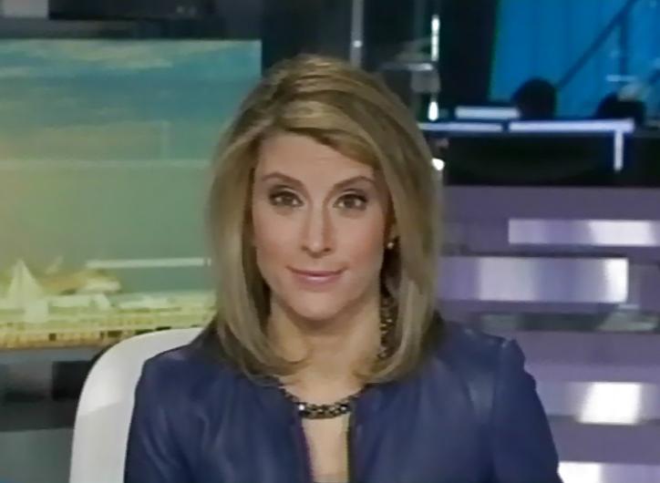 25P Marcia MacMillan - news hottie