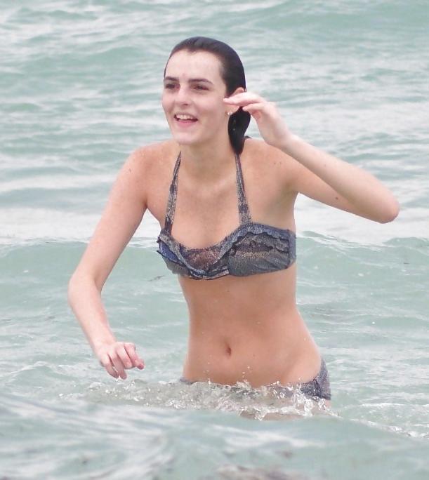 25P Ali Lohan collection