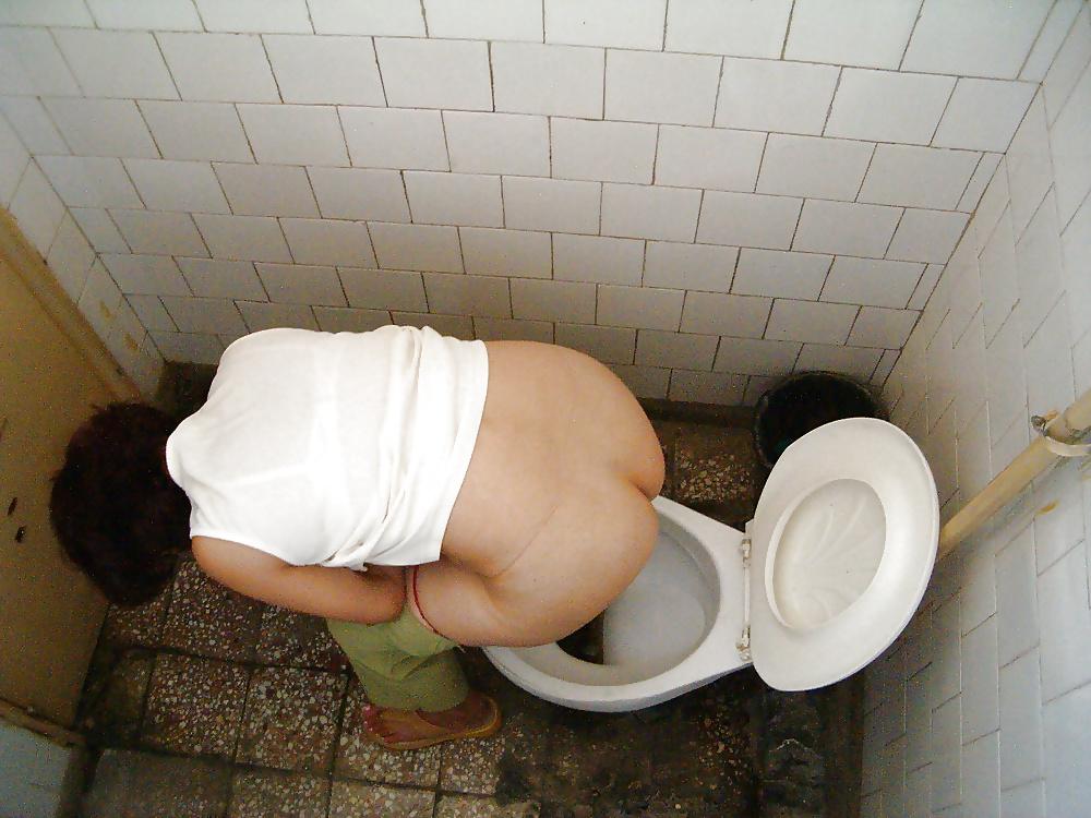 8P Spy toilet big asses