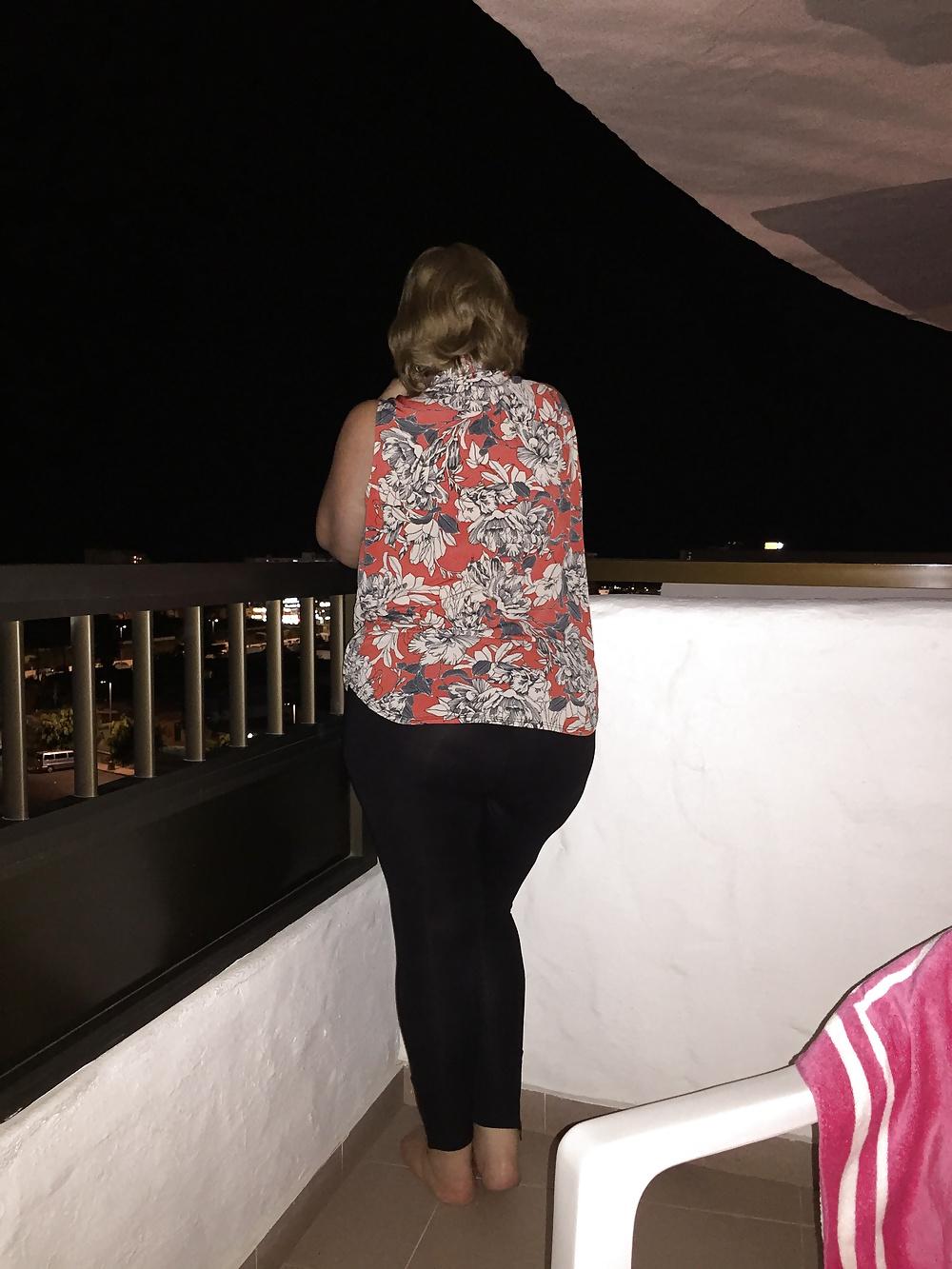 7P Flashing on the balcony