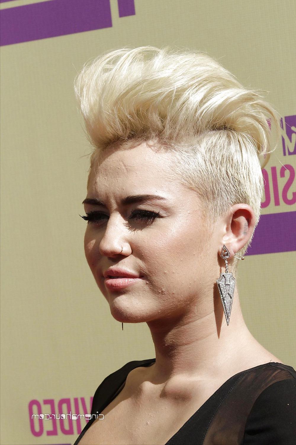 25P Miley Cyrus Master File