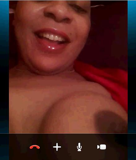 19P French Ebony showing Big Boobs on Skype