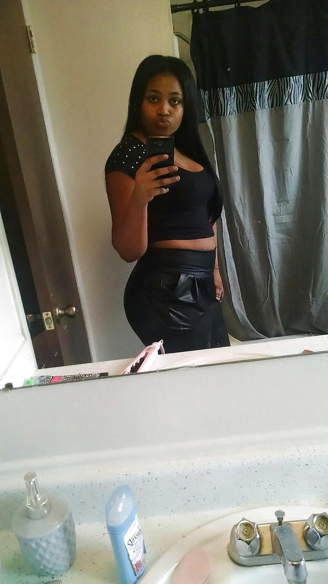 4P Phat  ass browskin booty