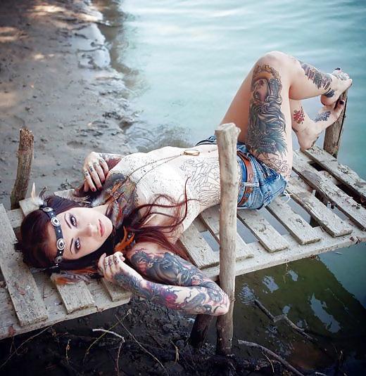 25P Tattoo-Babes