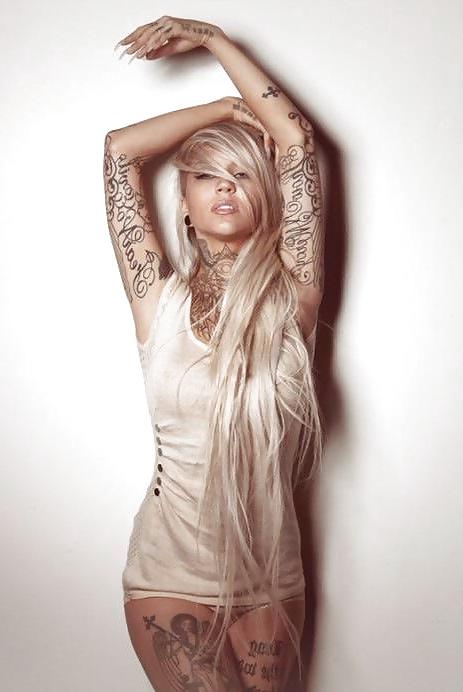 25P Tattoo-Babes