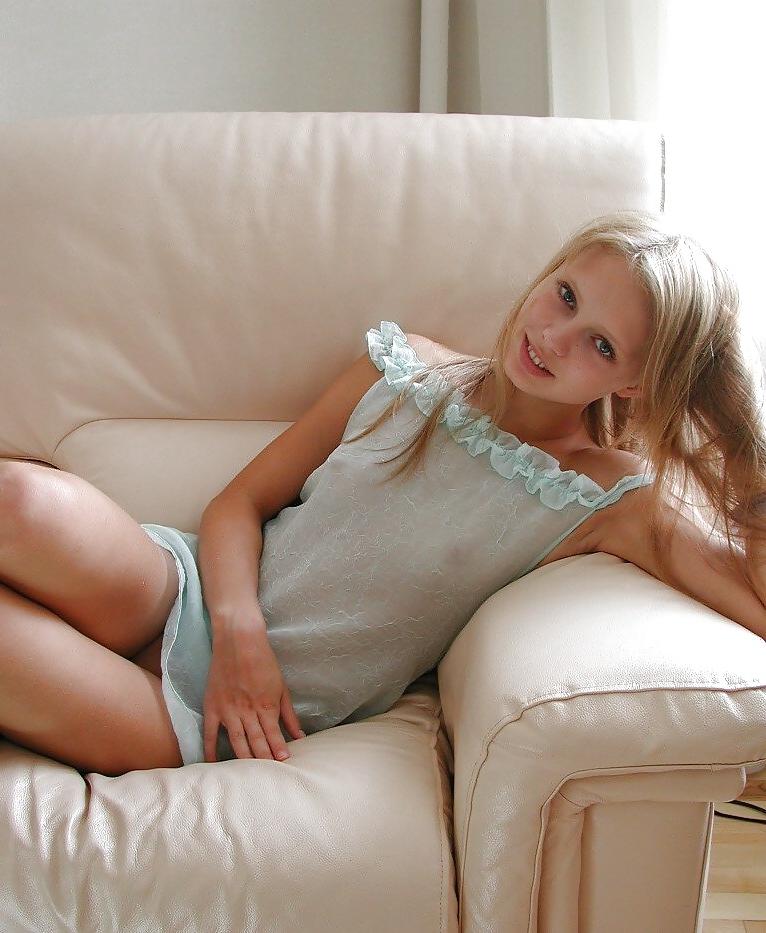 25P MUST SEE BLONDES recent wank bank 2nd gallery