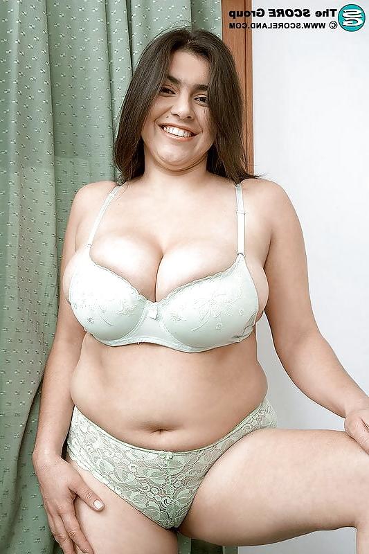 25P Sexy Women in Lingerie Stockings Panties & Bras - 2