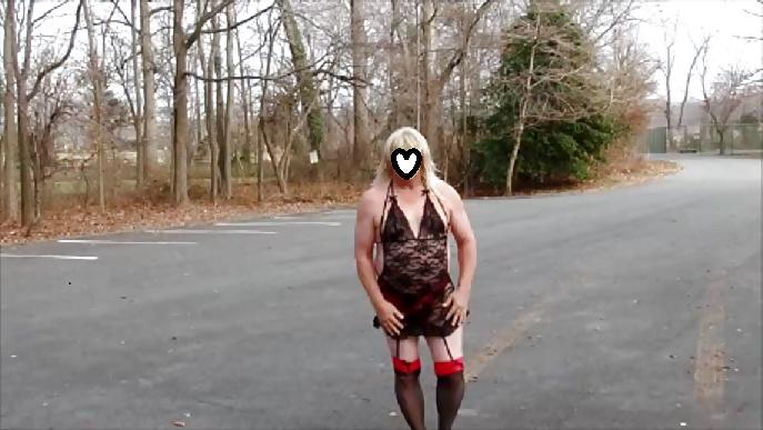 11P Crossdressing in the park