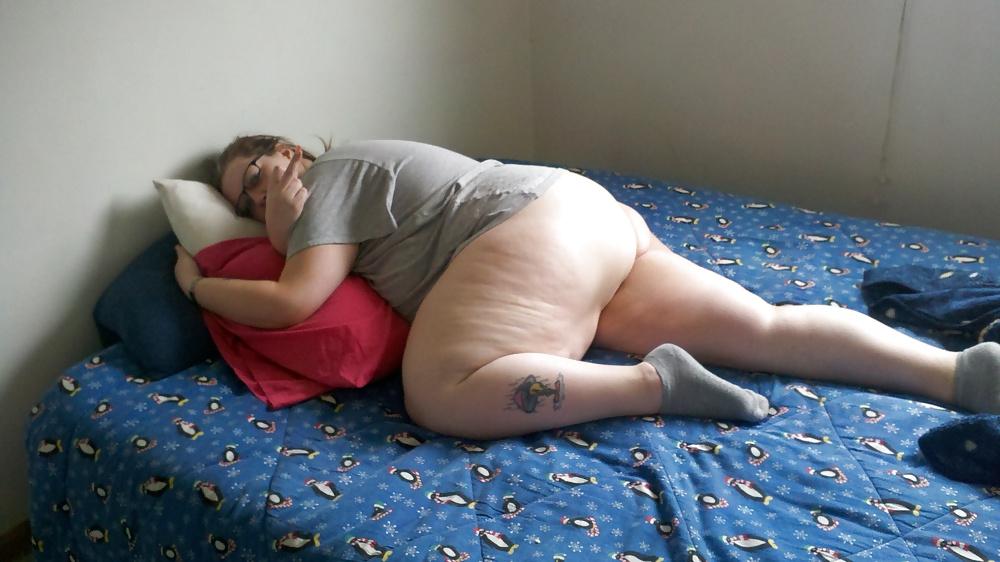 12P SSBBW Scion, backshots...