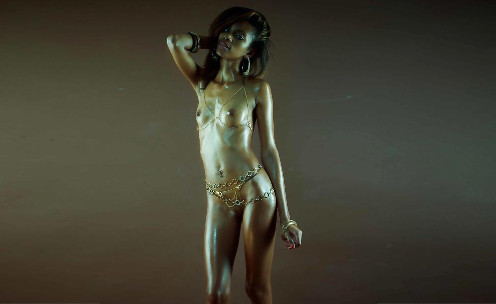 11P JULIA EBONY BABES HOT