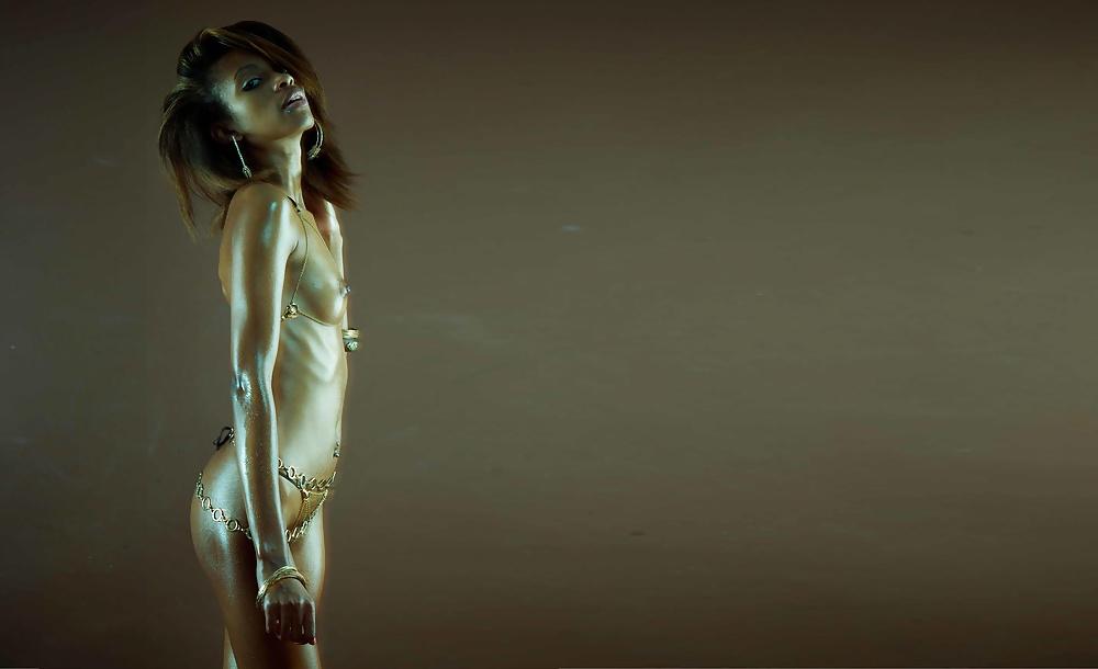 11P JULIA EBONY BABES HOT