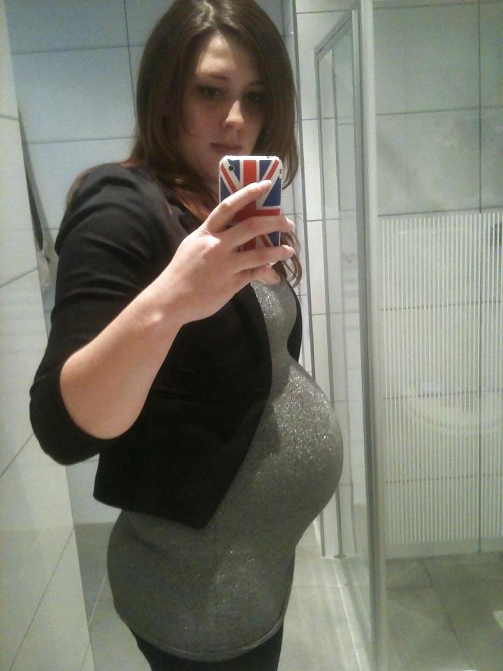 5P Pregnant dutch cum sluts (who adds their cum?)