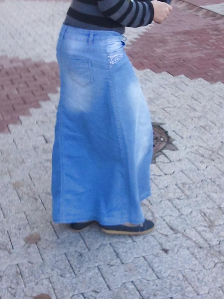 16P Big Ass Moms Hijab 1