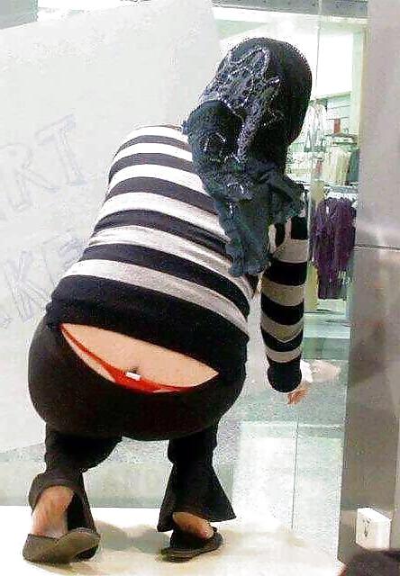 16P Big Ass Moms Hijab 1