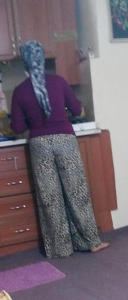 16P Big Ass Moms Hijab 1