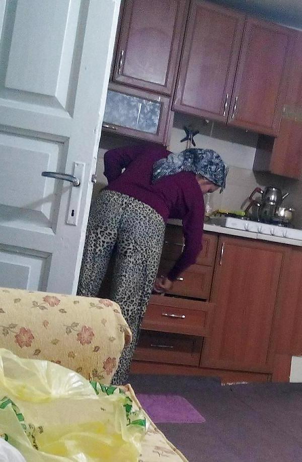 16P Big Ass Moms Hijab 1