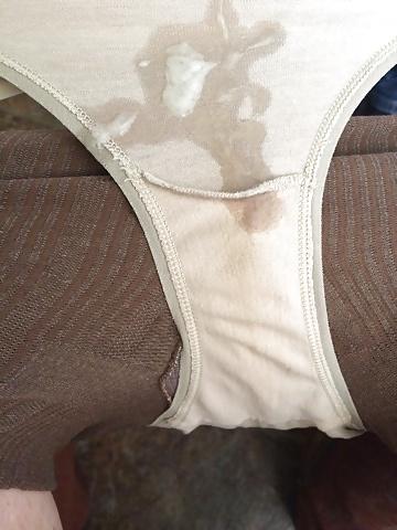 11P Another anal quickie with cum on my red bush
