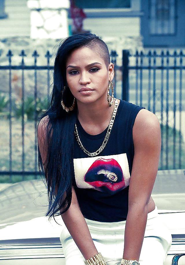25P CELEBRITIES MEGA MIX (blondes, brunettes, ebony, non nude)
