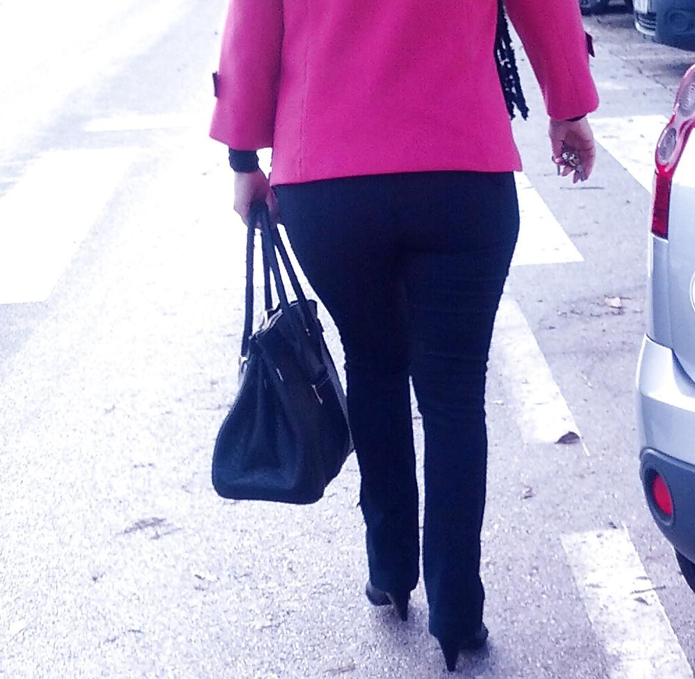 4P Spy sexy granny