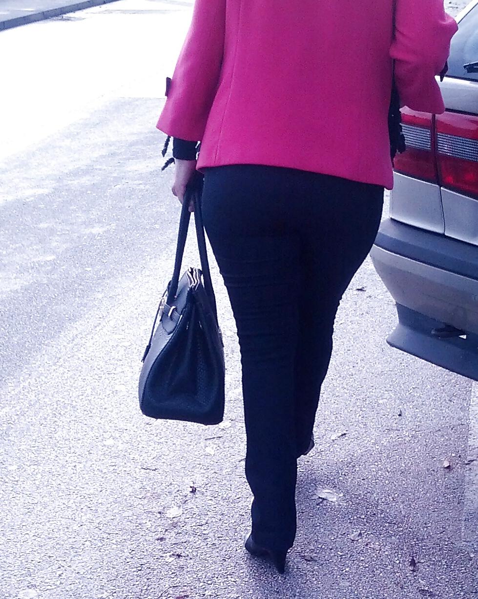 4P Spy sexy granny