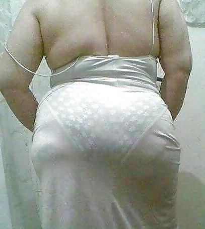 25P Candid Arab Ass - Mature Big Butt - Booty voyeur