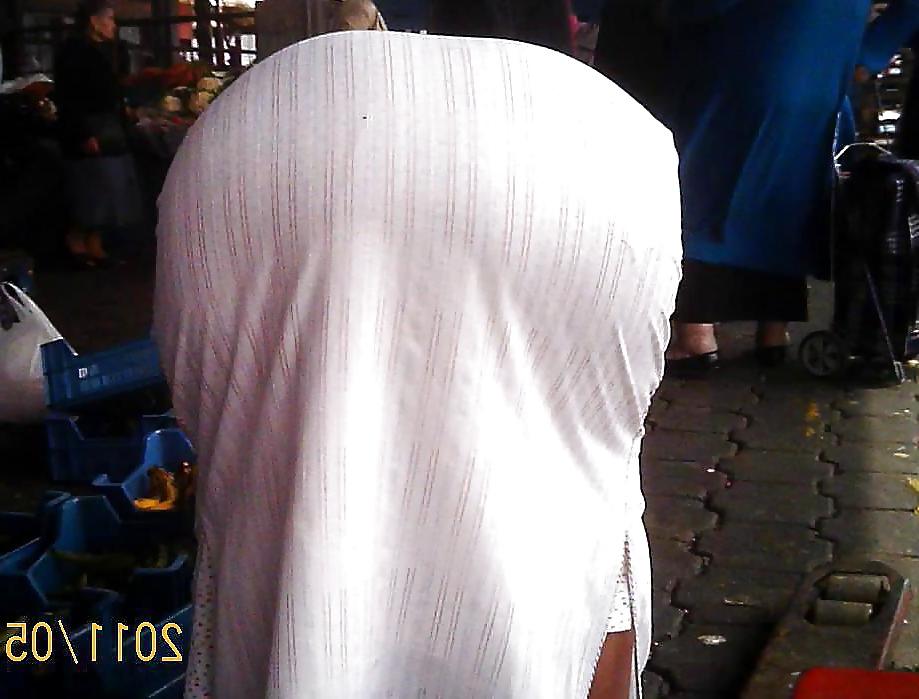 25P Candid Arab Ass - Mature Big Butt - Booty voyeur