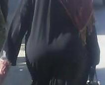 25P Candid Arab Ass - Mature Big Butt - Booty voyeur