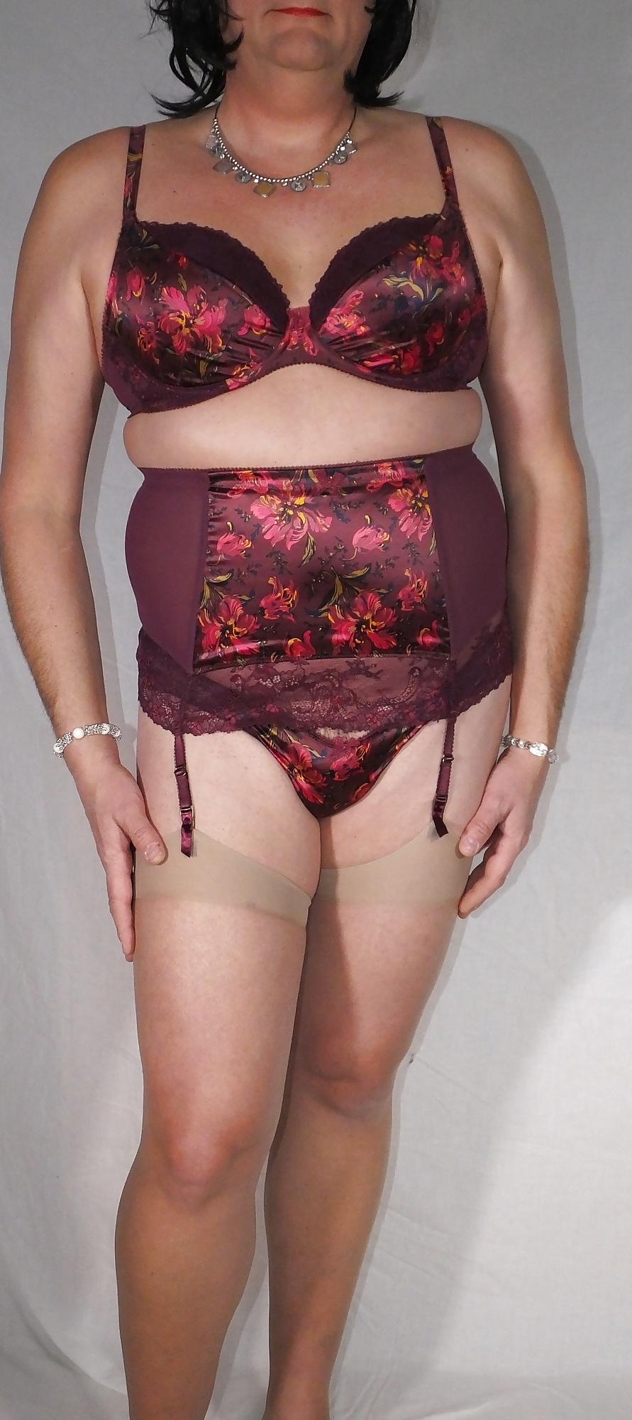 25P Shemale And Vintage Crossdresser Flower Panty