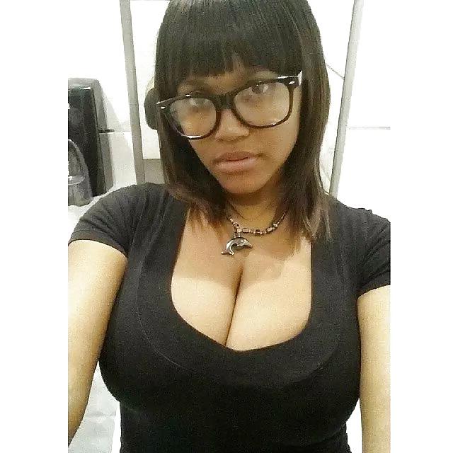 22P BIG BOOBS I LIKE