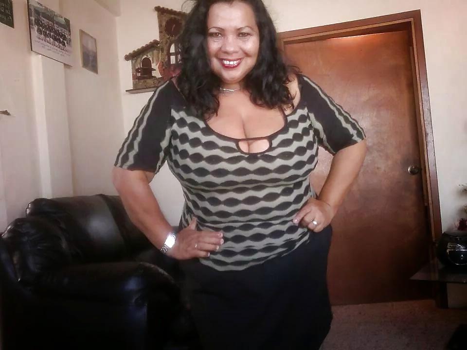 22P BIG BOOBS I LIKE