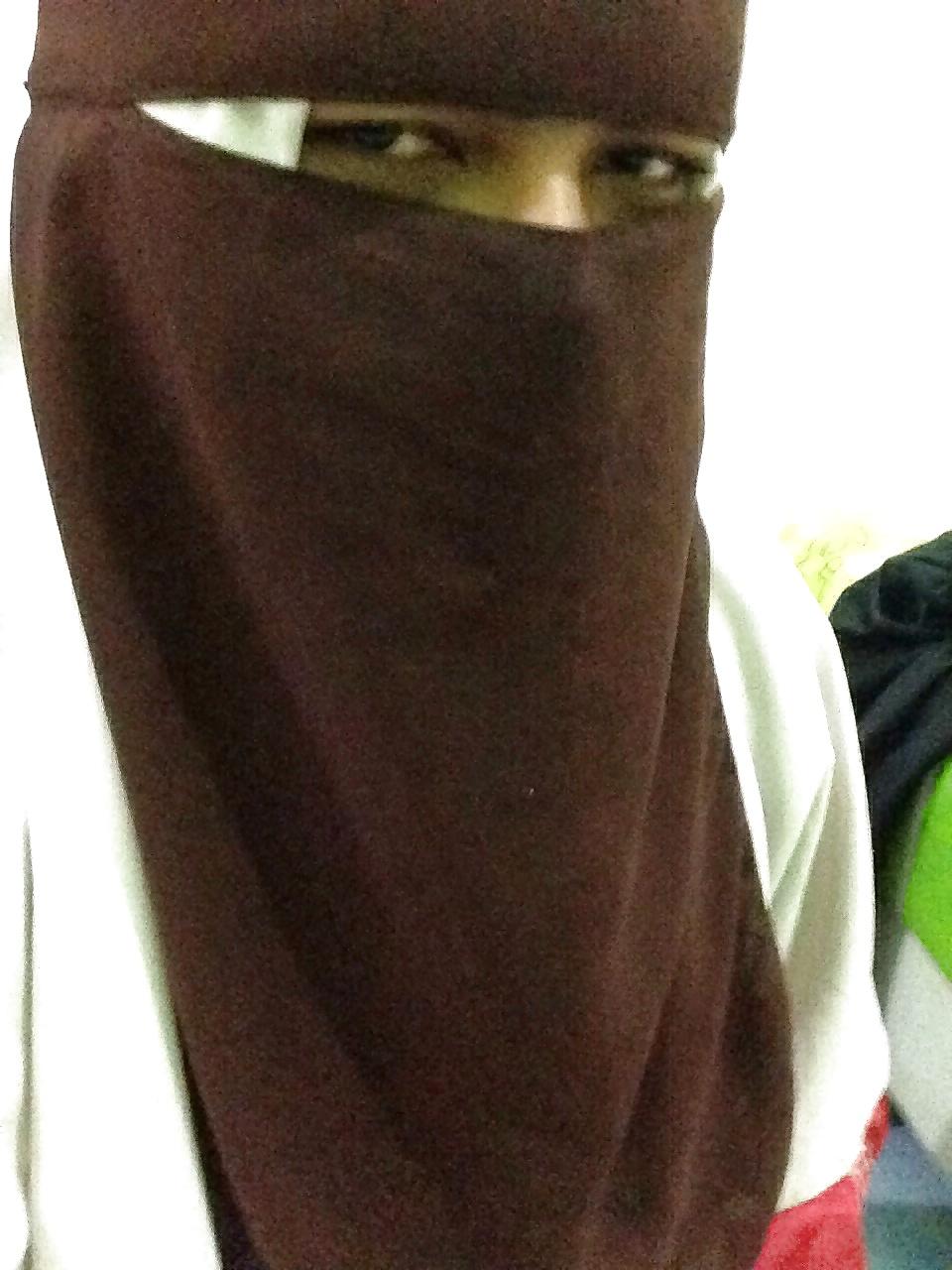 7P Hijab Niqab Crossdresser