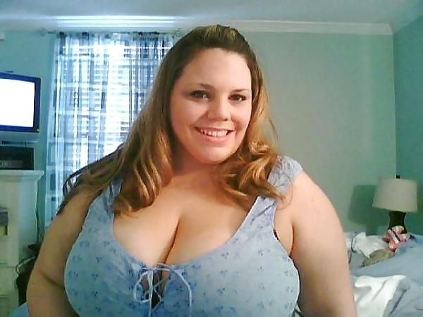 15P Amateurs with big boobs III