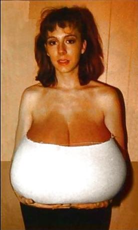 15P Amateurs with big boobs III