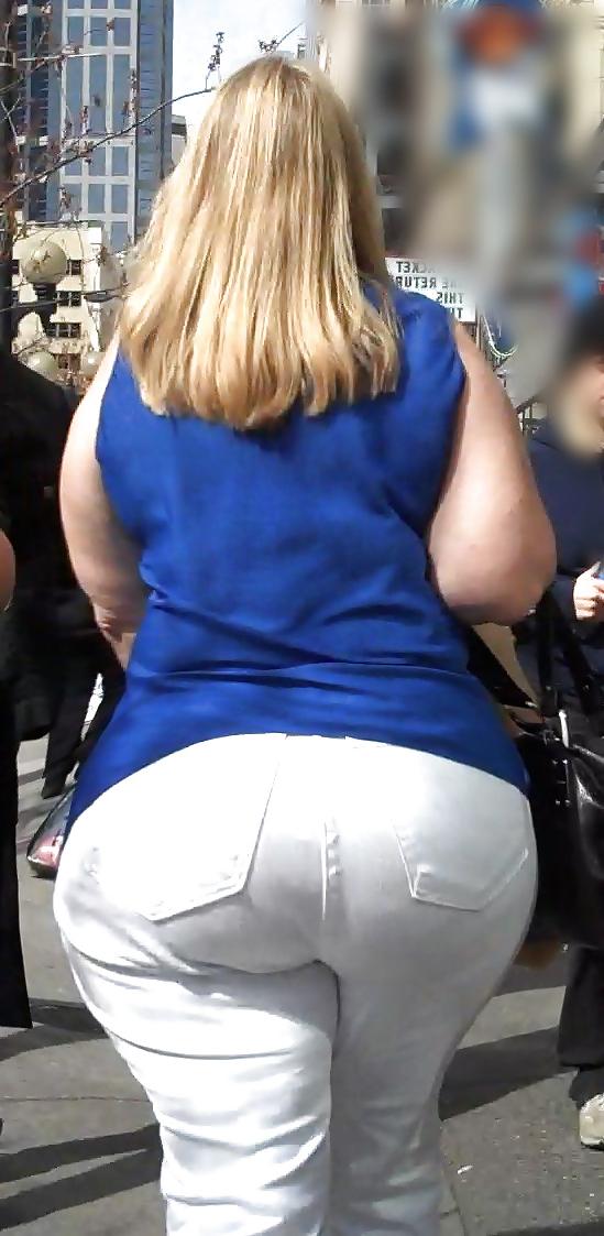 25P Candid Mature Ass - Sexy Butt - Booty Street Voyeur