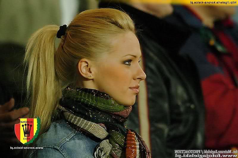 25P Football girls 