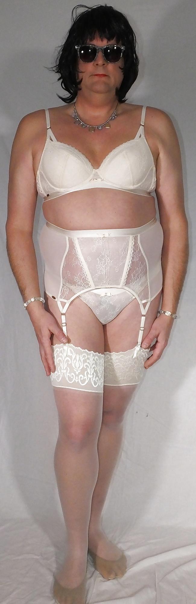 25P Shemale And Crossdresser Vintage Ivoire Panty