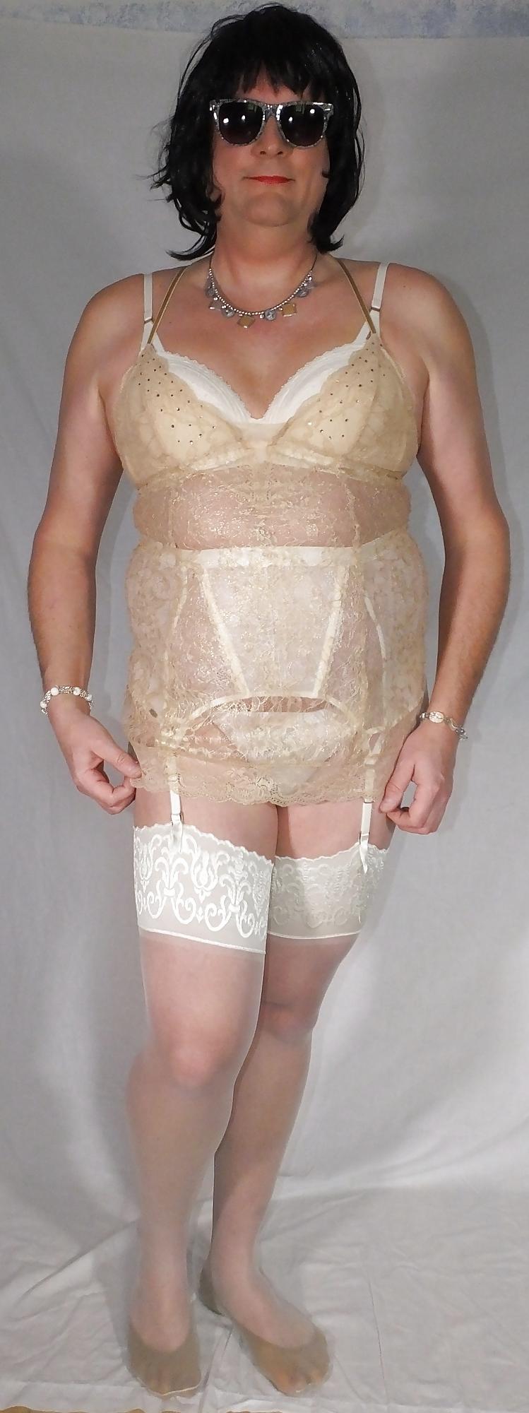 25P Shemale And Crossdresser Vintage Ivoire Panty