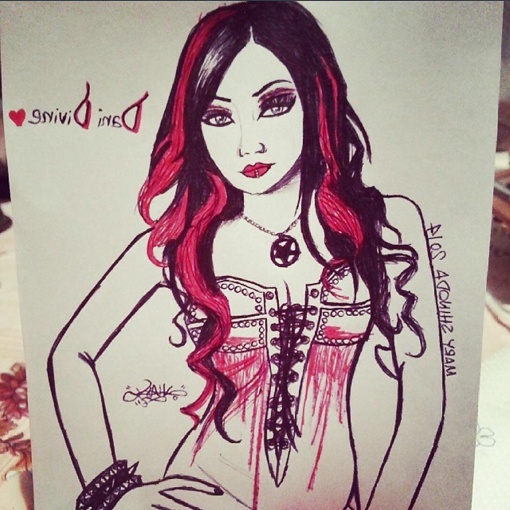 25P Dani Divine
