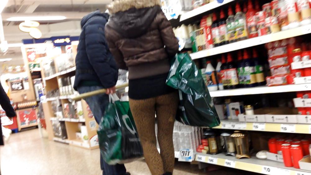 13P Spy at supermarket