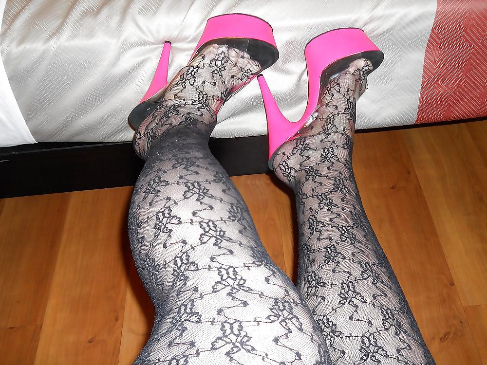 25P Foot Fetish I'm A Sole Man -Sexy And Erotic #81