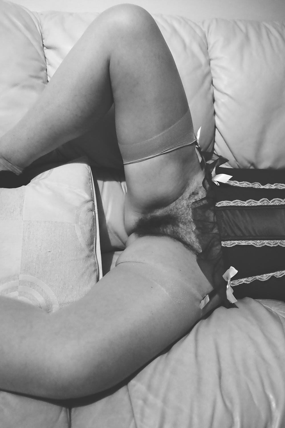 11P Hairy GF in stockings
