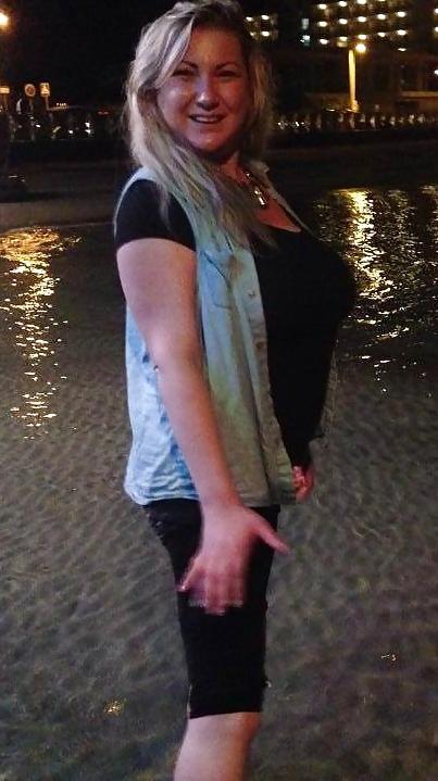 6P English Milf With Huge Tits