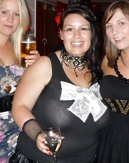 15P English Girl With XL Tits