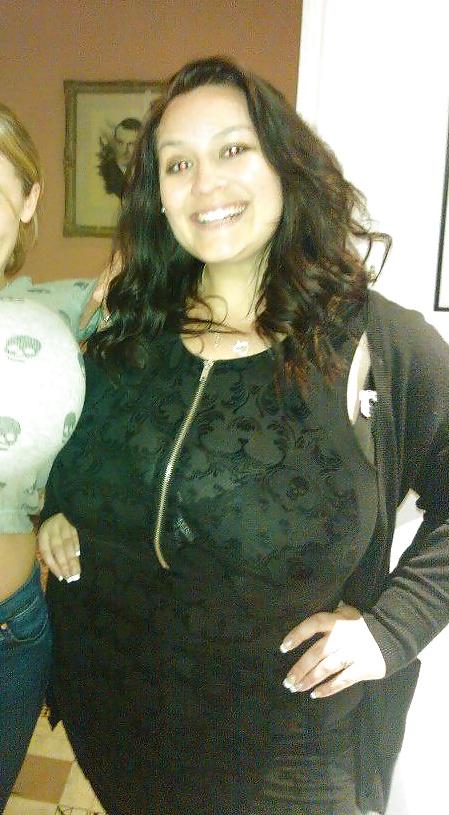 15P English Girl With XL Tits