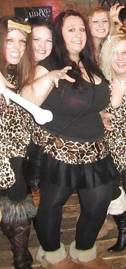 15P English Girl With XL Tits