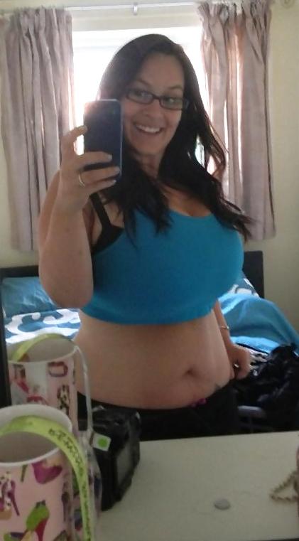 15P English Girl With XL Tits