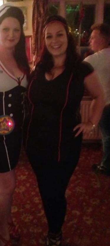 15P English Girl With XL Tits