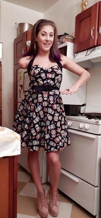 25P More sexy amputee girls