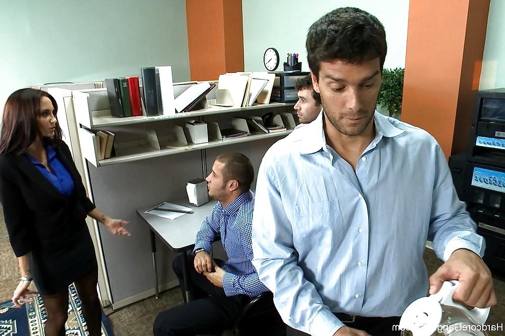 14P MMMF gangbang at the office